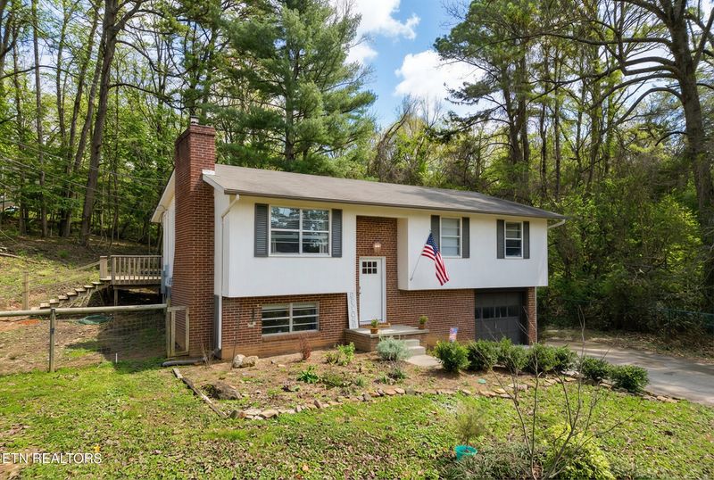 1550 Johnathan Dr, Louisville, TN 37777