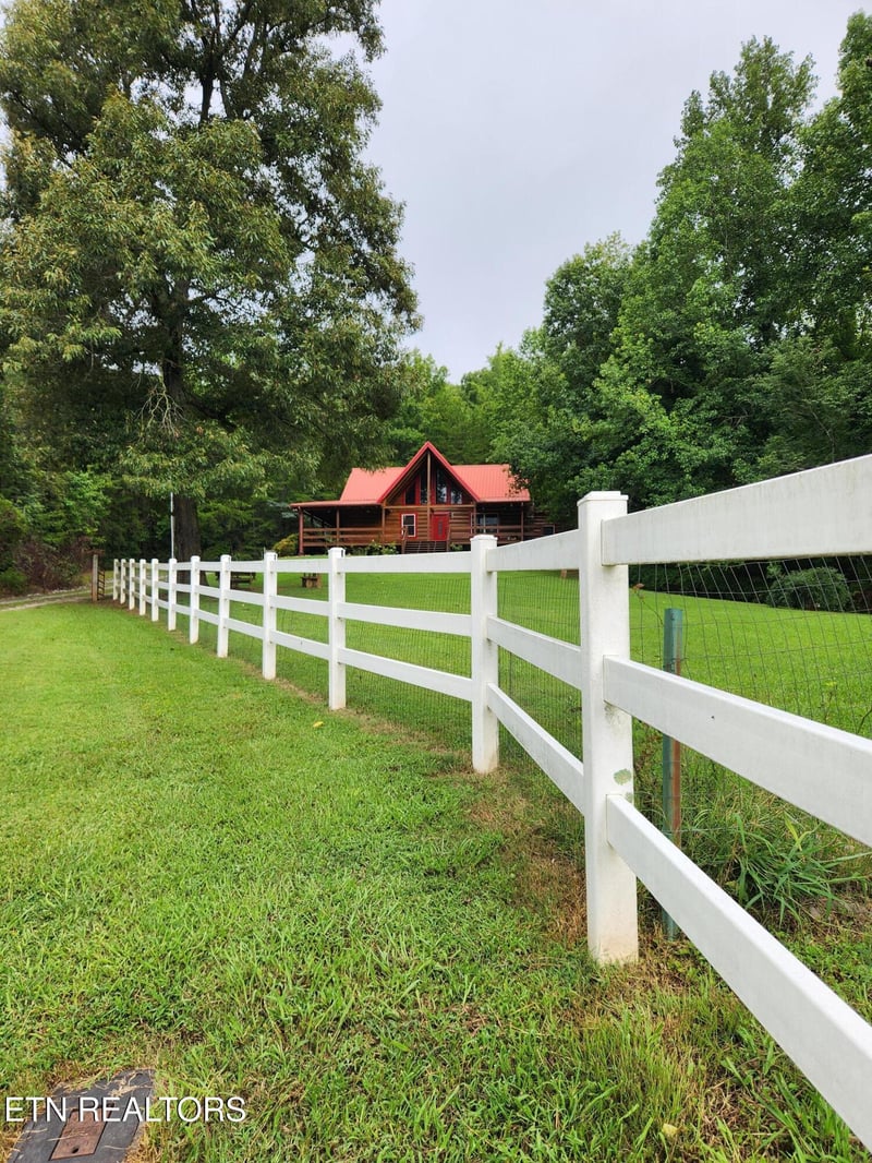 1551 Belltown Rd, Tellico Plains, TN 37385