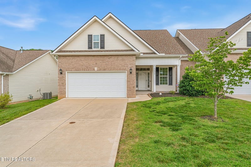 1551 Graybrook Ln, Knoxville, TN 37920