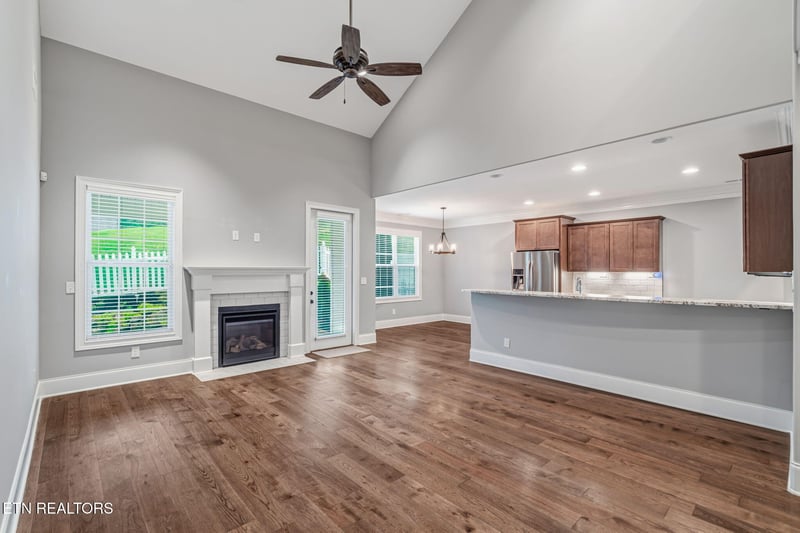 1551 Graybrook Ln, Knoxville, TN 37920