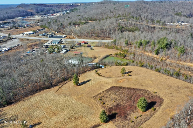1552 Baker Hwy, Huntsville, TN 37756