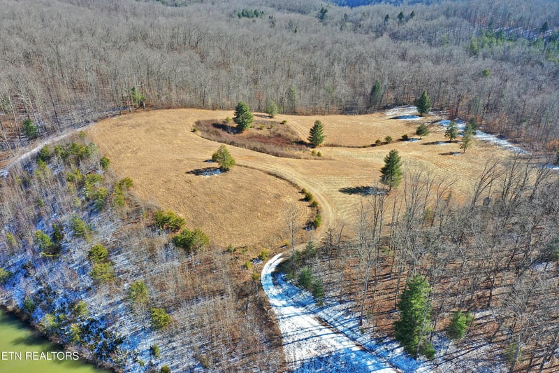 1552 Baker Hwy, Huntsville, TN 37756