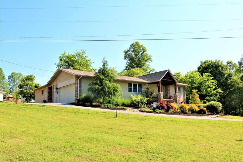 15529 Hwy 11 E, Lenoir City, TN 37772