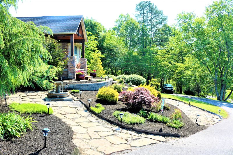 15529 Hwy 11 E, Lenoir City, TN 37772