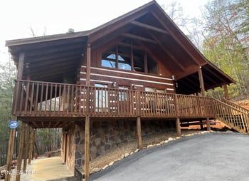 1554 Bear Valley Rd, Sevierville, TN 37876