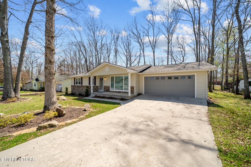 156 Dovenshire Dr, Fairfield Glade, TN 38558
