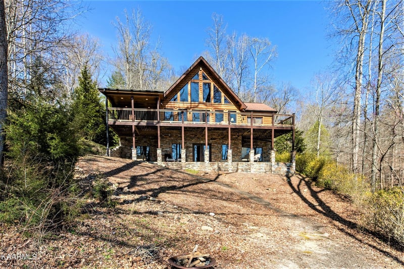 156 Dun Rovin Ln, Jacksboro, TN 37757