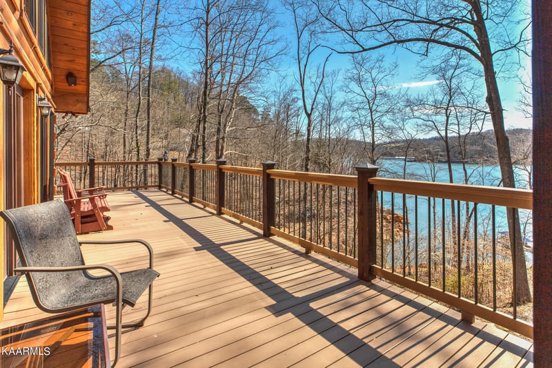 156 Dun Rovin Ln, Jacksboro, TN 37757