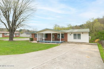 156 Rector Dr, Huntsville, TN 37756