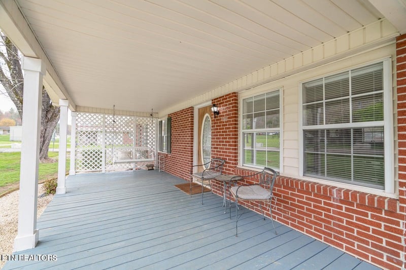 156 Rector Dr, Huntsville, TN 37756