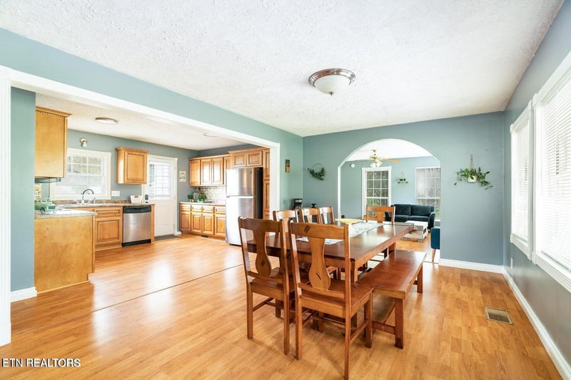 156 Rector Dr, Huntsville, TN 37756