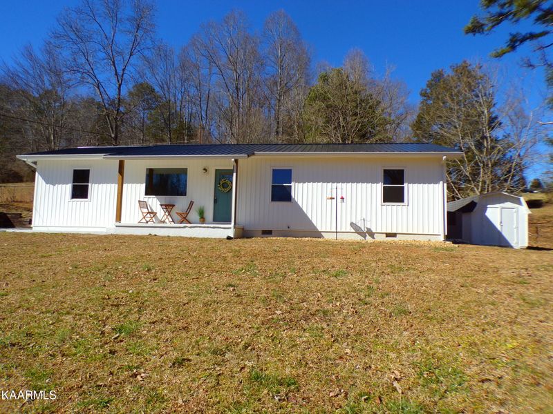 156 Tree Cir, Lafollette, TN 37766