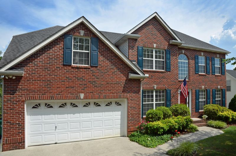 1560 Cider Ln, Powell, TN 37849