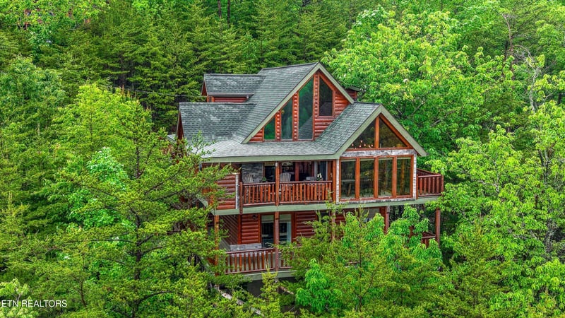 1560 Starwood Way, Sevierville, TN 37862