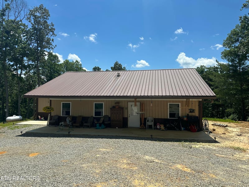 1561 Coon Hollow Rd, Sunbright, TN 37872