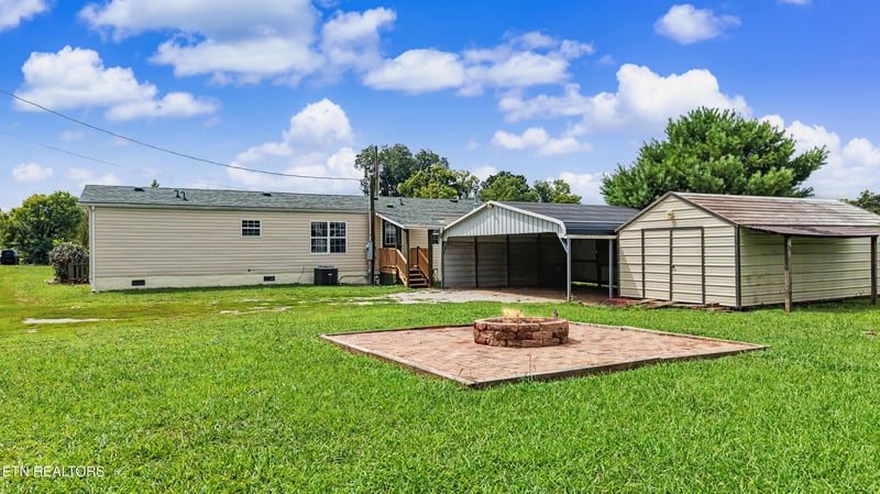 1561 Niles Ferry Rd, Madisonville, TN 37354