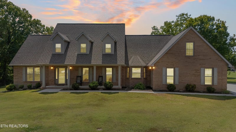 1569 Ashwood Pl, Alcoa, TN 37701