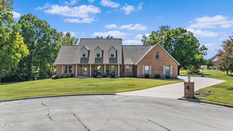 1569 Ashwood Pl, Alcoa, TN 37701