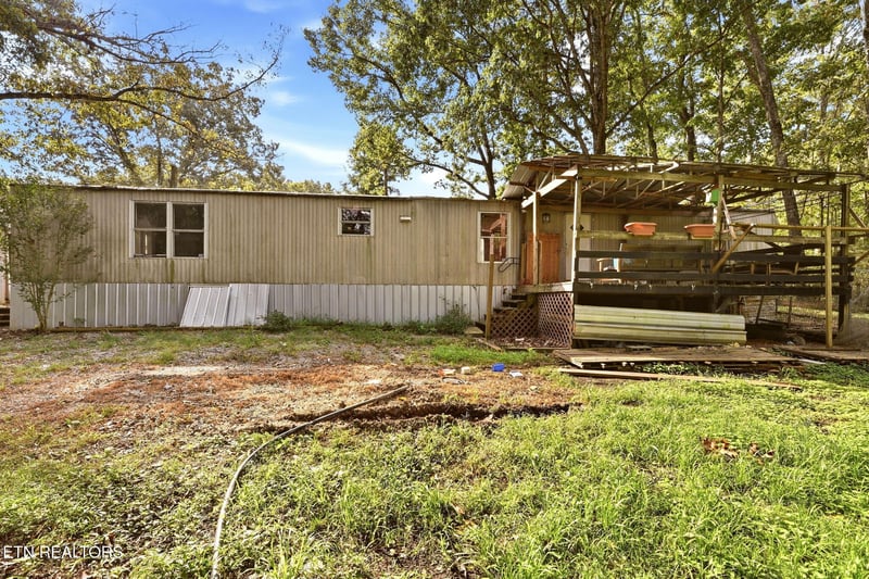 157 Baker Rd, Rockwood, TN 37854