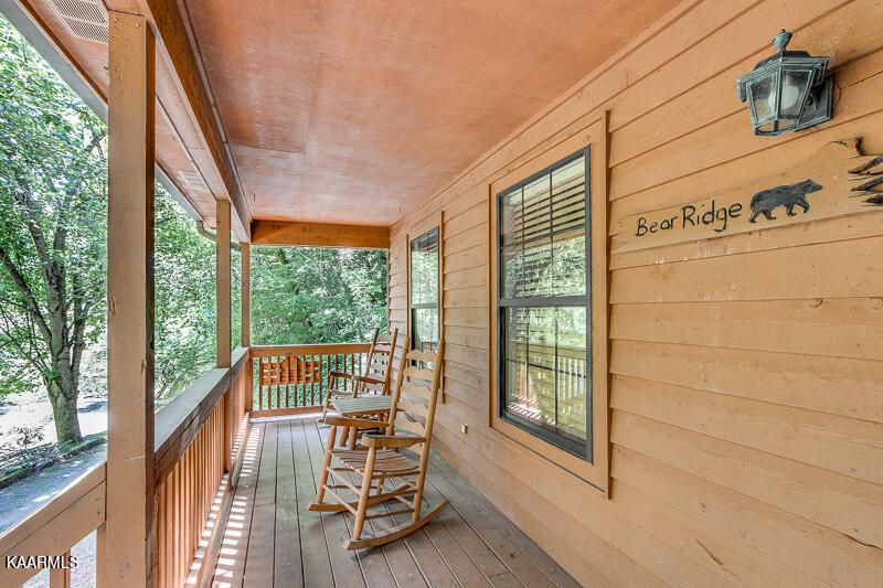 157 Cave Creek Way, Townsend, TN 37882