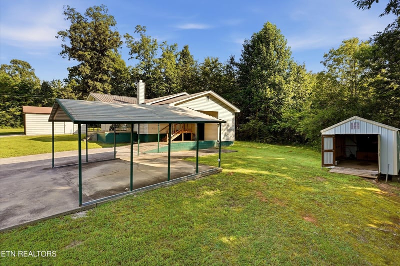 157 County Road 882, Etowah, TN 37331