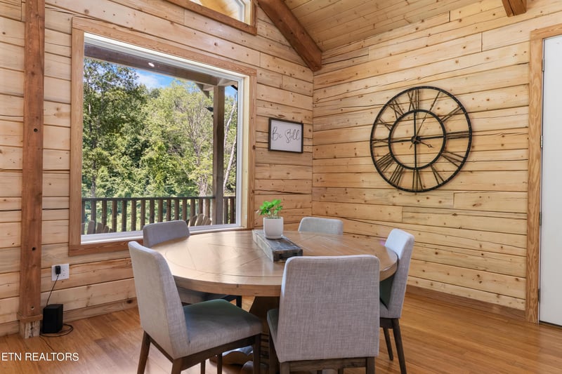 157 Foust Hollow Rd, Heiskell, TN 37754
