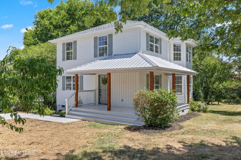 157 W Watt St, Alcoa, TN 37701