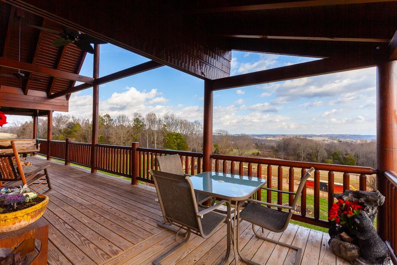1570 Cedar Valley Rd, Sweetwater, TN 37874