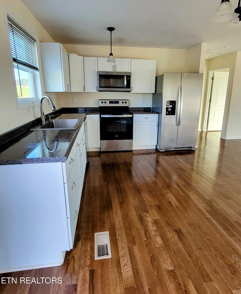 1571 Howell River Rd, Rutledge, TN 37861