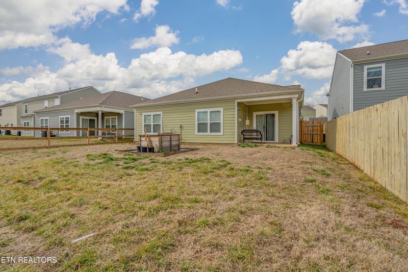 1573 Hampton Place Cir, Loudon, TN 37774