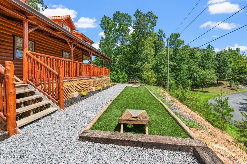 1576 Nicoha Blvd, Sevierville, TN 37876