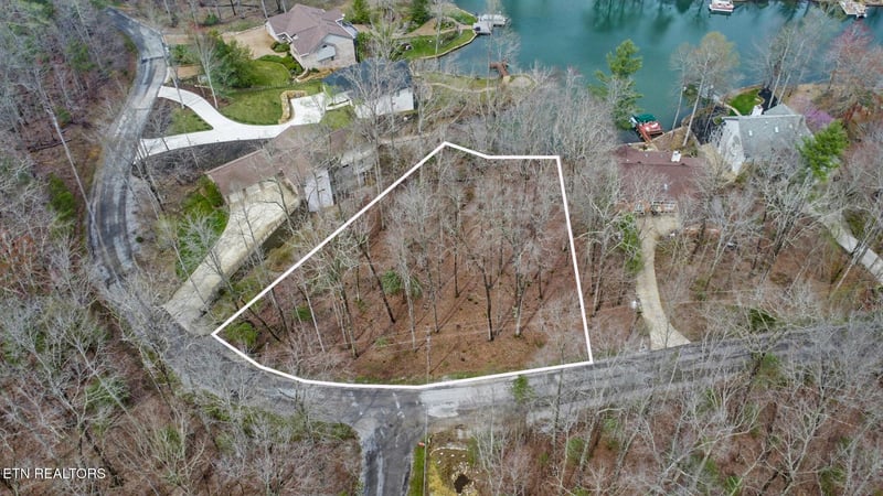 158 - 160 Lynhurst Dr, Fairfield Glade, TN 38558