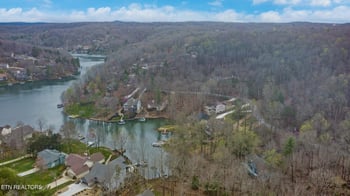 158 - 160 Lynhurst Dr, Fairfield Glade, TN 38558