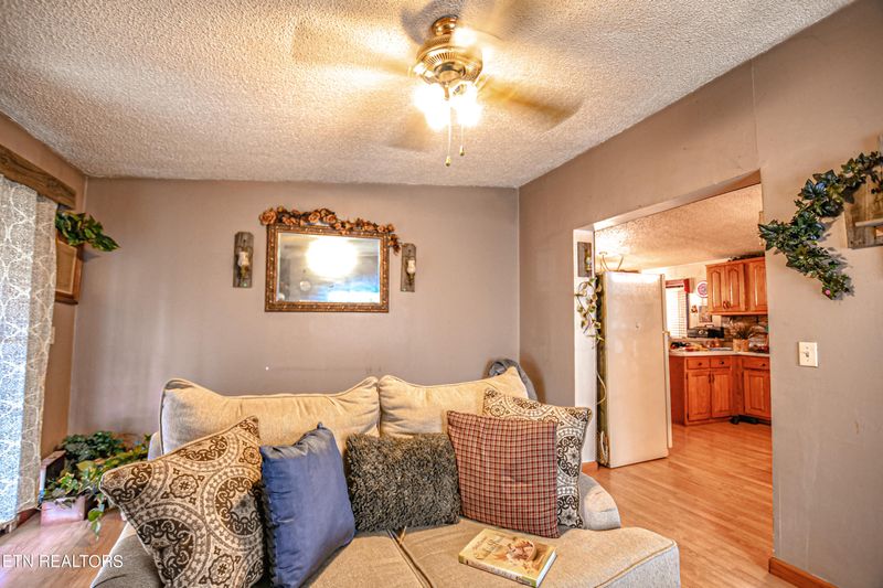 158 Bryant Cir, Rocky Top, TN 37769