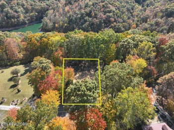 158 Cheri Ln, Caryville, TN 37714
