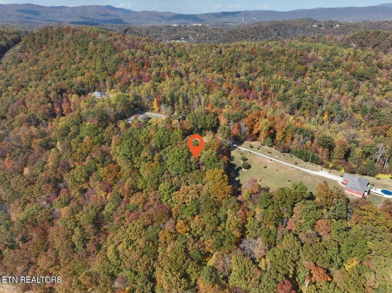 158 Cheri Ln, Caryville, TN 37714