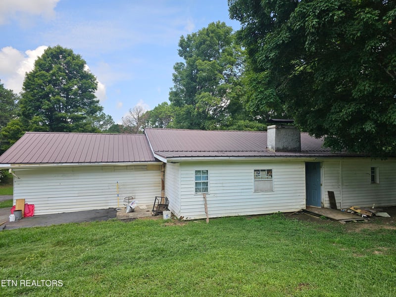 158 County Road 315, Sweetwater, TN 37874