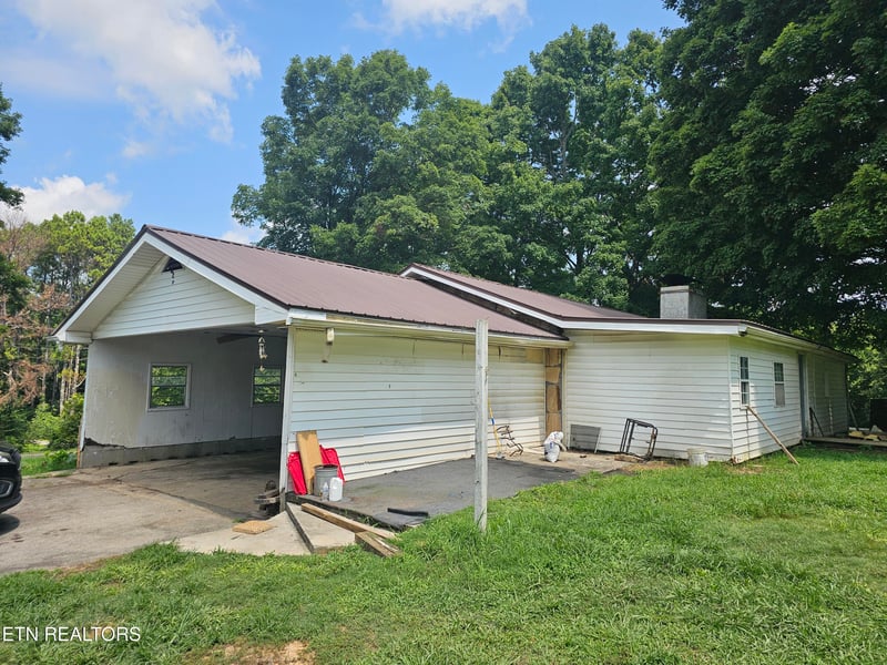 158 County Road 315, Sweetwater, TN 37874