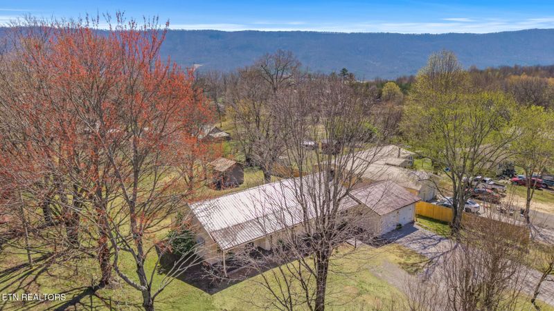 158 County Road 899, Etowah, TN 37331