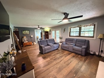 158 Daysville Rd, Rockwood, TN 37854