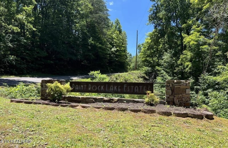 158 Eagle Ridge Rd, Kingston, TN 37763