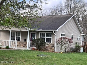 158 Grandview Ln, Crossville, TN 38571
