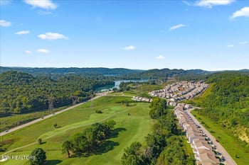 158 Harbour Pointe Ln, Oak Ridge, TN 37830