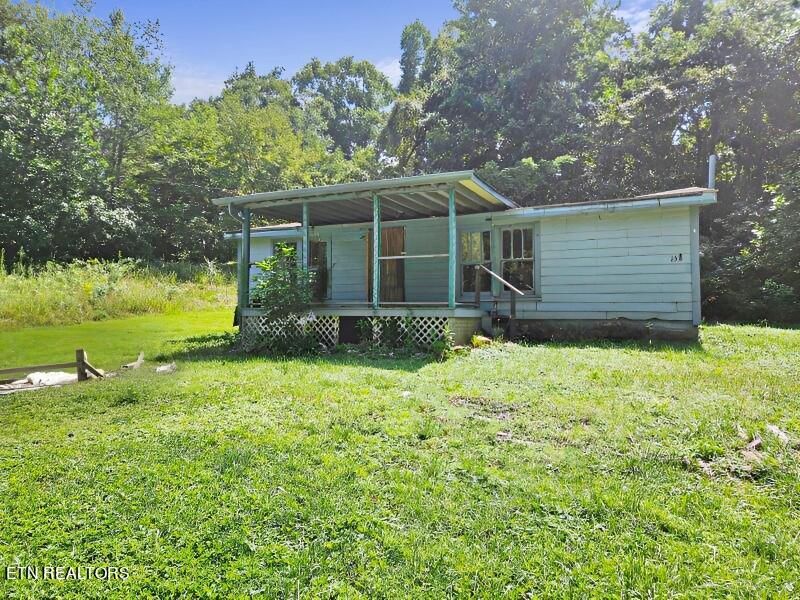 158 Herron Ln, Caryville, TN 37714