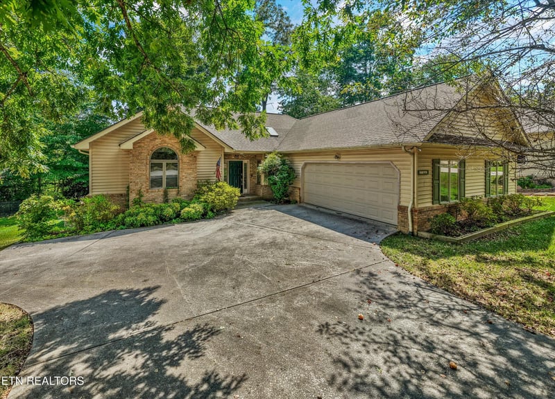 158 Kawga Way, Loudon, TN 37774