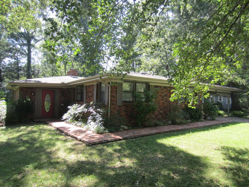 158 Manhattan Ave, Oak Ridge, TN 37830