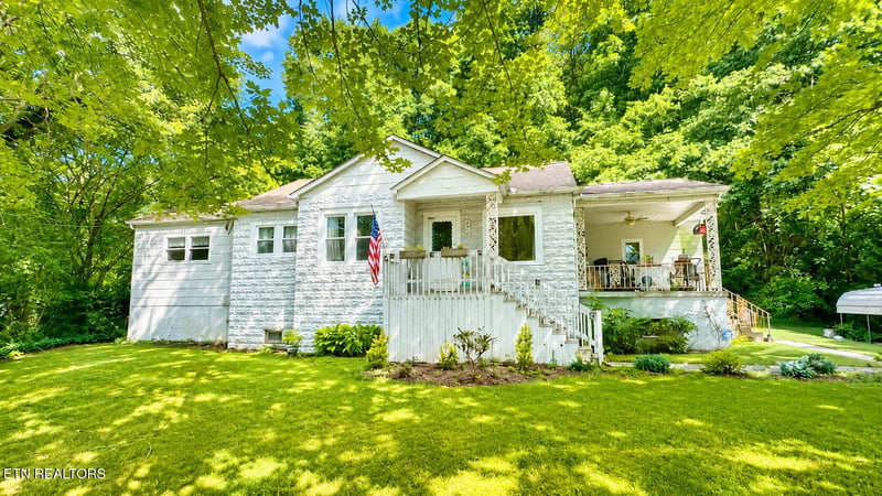 158 Maples Rd, Knoxville, TN 37920