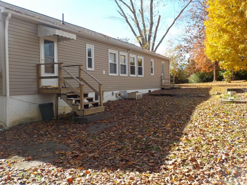 158 N Jefferson Cir, Oak Ridge, TN 37830