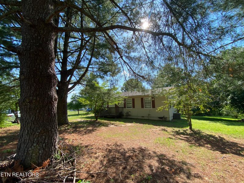 158 North Fork Loop, Madisonville, TN 37354