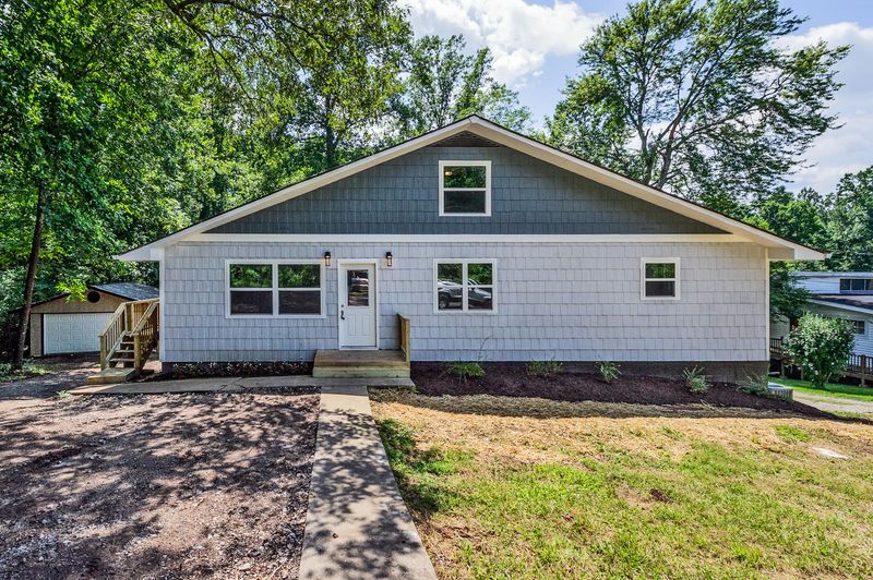 158 Oak Dr, Kingston, TN 37763